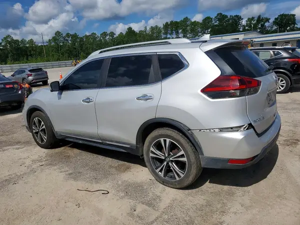 5N1AT2MT2JC740267 2018 NISSAN ROGUE - Image 2