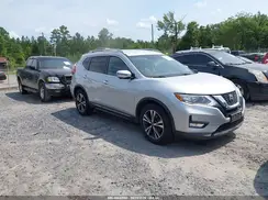 5N1AT2MT2JC741483 2018 NISSAN ROGUE