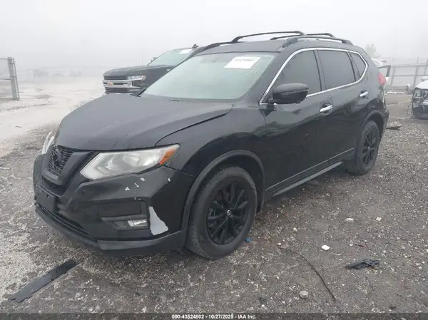 5N1AT2MT2JC748627 2018 NISSAN ROGUE - Image 2