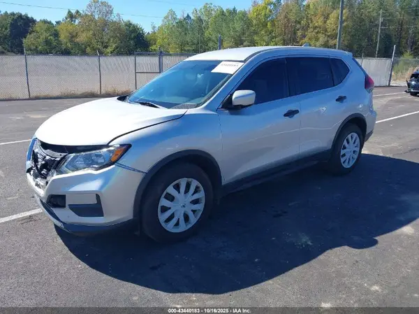 5N1AT2MT2JC754654 2018 NISSAN ROGUE - Image 2