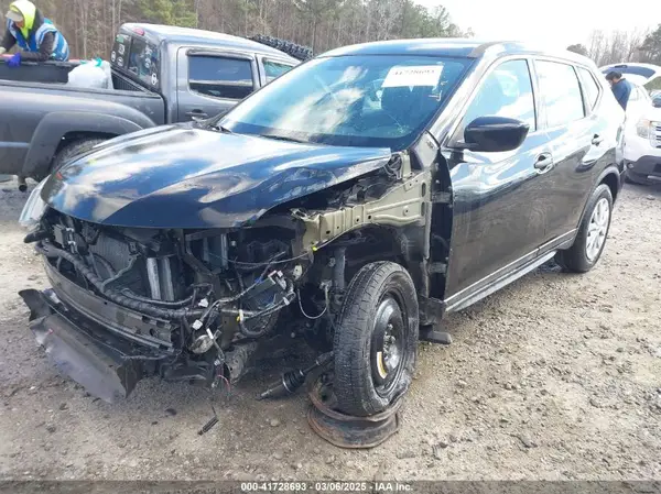 5N1AT2MT2JC763189 2018 NISSAN ROGUE - Image 2