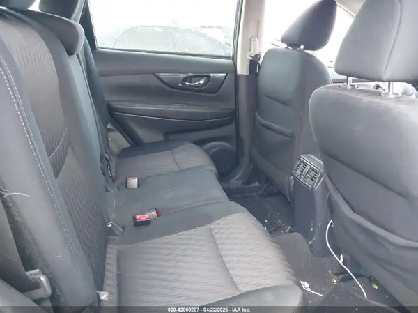 5N1AT2MT2JC765444 2018 NISSAN ROGUE - Image 8
