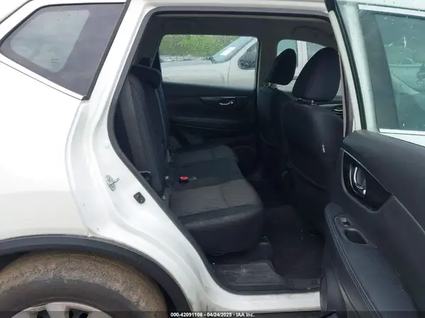 5N1AT2MT2JC774466 2018 NISSAN ROGUE - Image 8