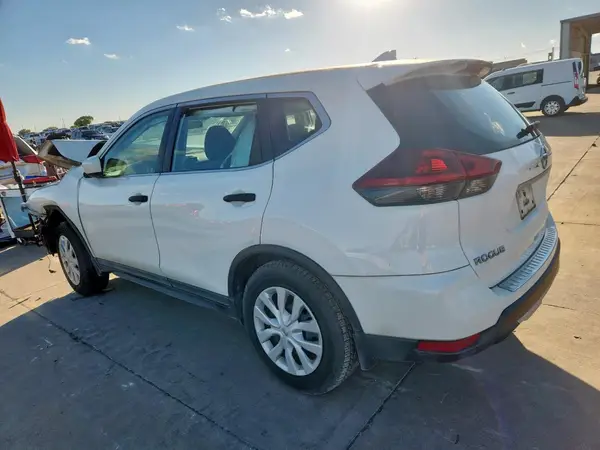 5N1AT2MT2JC775519 2018 NISSAN ROGUE - Image 2