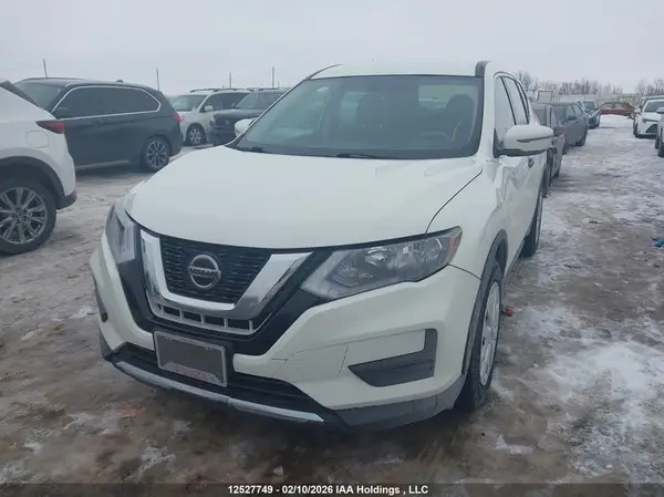 5N1AT2MT2JC778260 2018 NISSAN ROGUE - Image 2