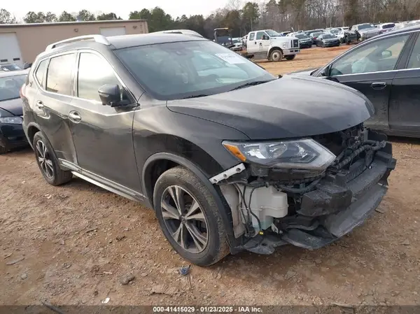 5N1AT2MT2JC783118 2018 NISSAN ROGUE - Image 1