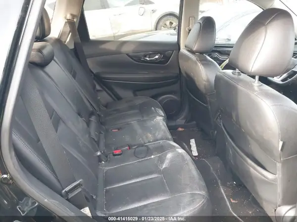 5N1AT2MT2JC783118 2018 NISSAN ROGUE - Image 8