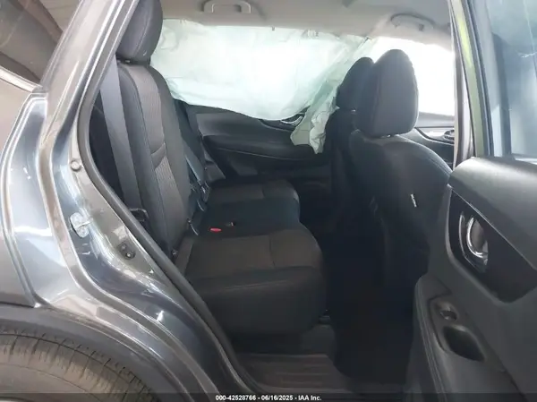 5N1AT2MT2JC784284 2018 NISSAN ROGUE - Image 8