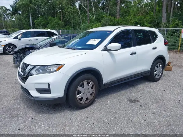 5N1AT2MT2JC787041 2018 NISSAN ROGUE - Image 2