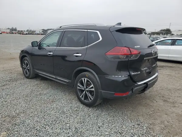 5N1AT2MT2JC792546 2018 NISSAN ROGUE - Image 2