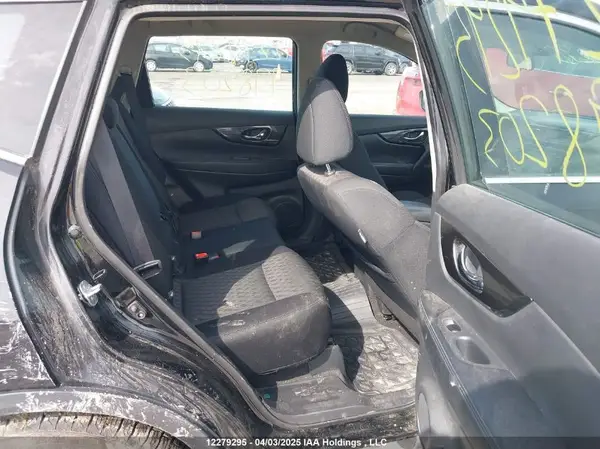 5N1AT2MT2JC798203 2018 NISSAN ROGUE - Image 8