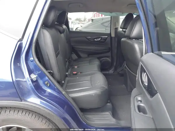 5N1AT2MT2JC799058 2018 NISSAN ROGUE - Image 8