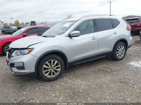 5N1AT2MT2JC809331 2018 NISSAN ROGUE - Image 2