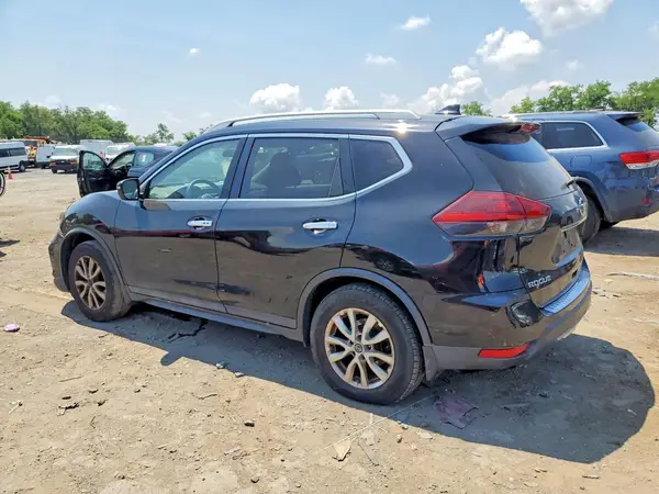 5N1AT2MT2JC810804 2018 NISSAN ROGUE - Image 2