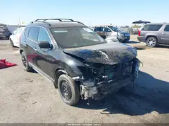 5N1AT2MT2JC822208 2018 NISSAN ROGUE