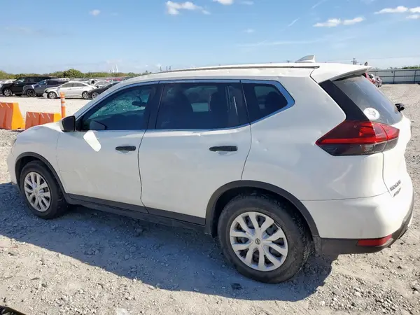 5N1AT2MT2JC830065 2018 NISSAN ROGUE - Image 2
