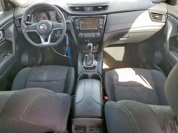 5N1AT2MT2JC830065 2018 NISSAN ROGUE - Image 8