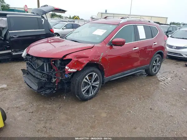 5N1AT2MT2KC702832 2019 NISSAN ROGUE - Image 2