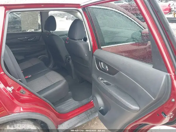 5N1AT2MT2KC702832 2019 NISSAN ROGUE - Image 8