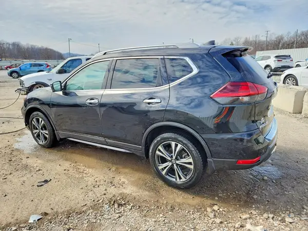 5N1AT2MT2KC703415 2019 NISSAN ROGUE - Image 2