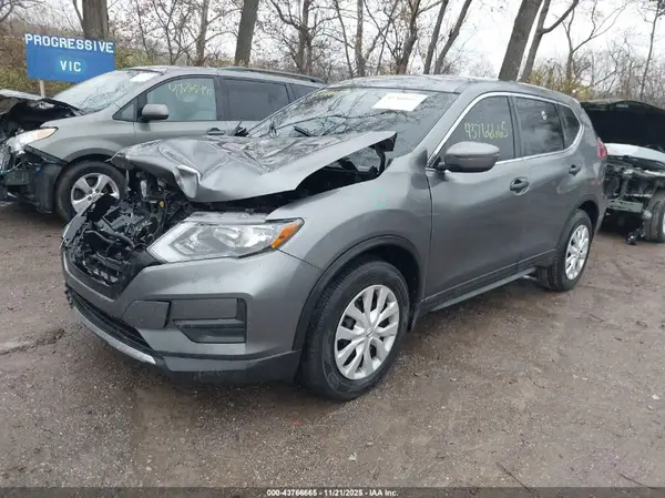 5N1AT2MT2KC706508 2019 NISSAN ROGUE - Image 2