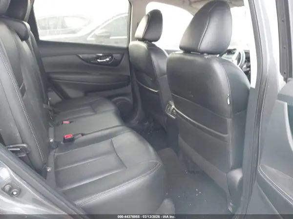 5N1AT2MT2KC706704 2019 NISSAN ROGUE - Image 8