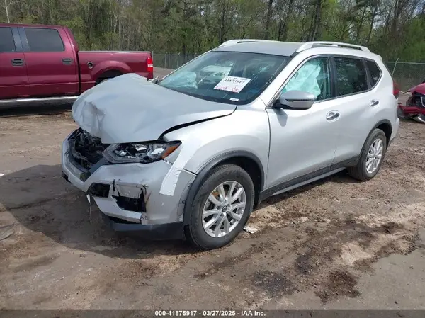 5N1AT2MT2KC713829 2019 NISSAN ROGUE - Image 2