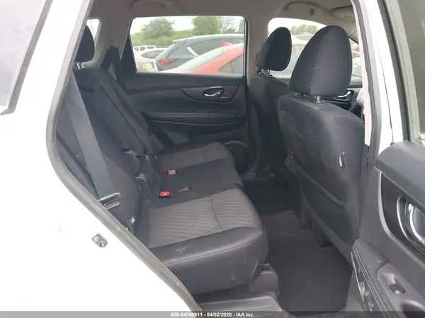 5N1AT2MT2KC722367 2019 NISSAN ROGUE - Image 8
