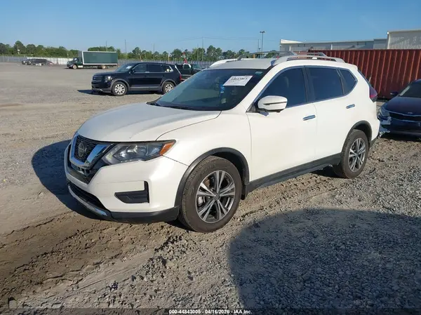 5N1AT2MT2KC727620 2019 NISSAN ROGUE - Image 2