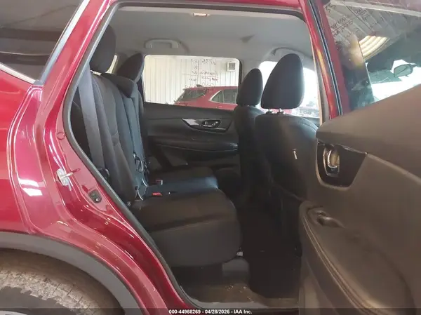 5N1AT2MT2KC729044 2019 NISSAN ROGUE - Image 8