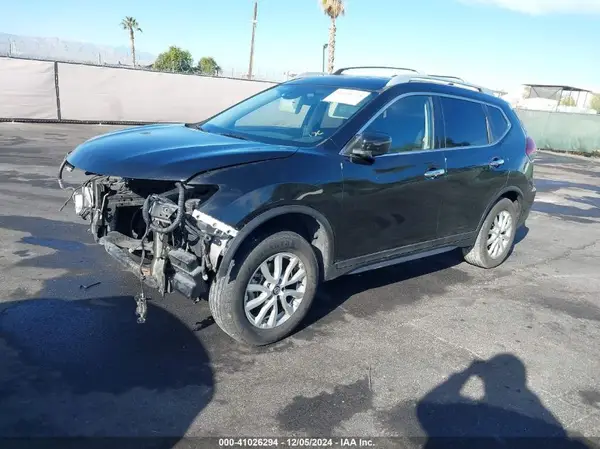 5N1AT2MT2KC748967 2019 NISSAN ROGUE - Image 2