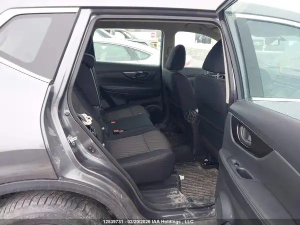 5N1AT2MT2KC752789 2019 NISSAN ROGUE - Image 8