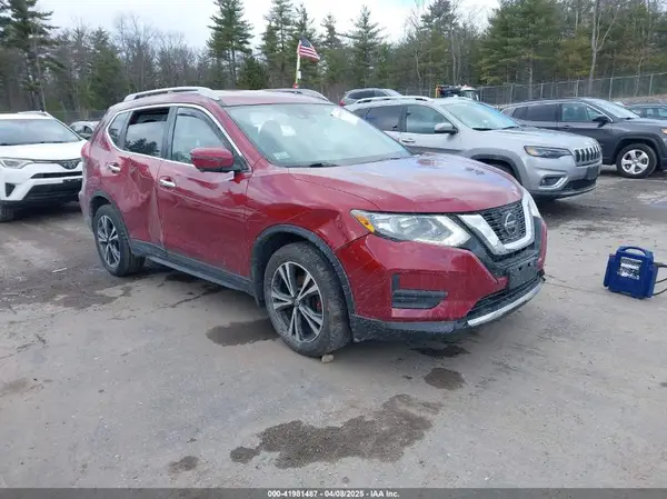 5N1AT2MT2KC757085 2019 NISSAN ROGUE - Image 1