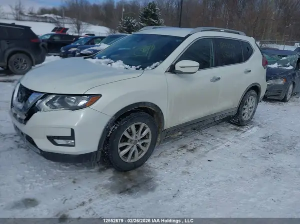 5N1AT2MT2KC764747 2019 NISSAN ROGUE - Image 2