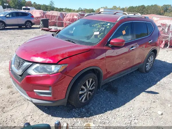 5N1AT2MT2KC767079 2019 NISSAN ROGUE - Image 2