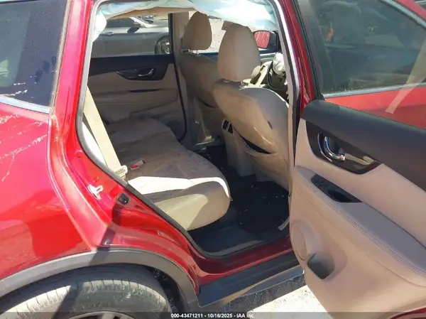 5N1AT2MT2KC767079 2019 NISSAN ROGUE - Image 8
