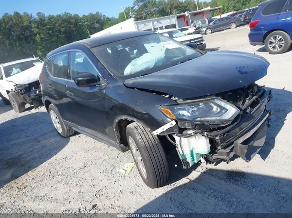 5N1AT2MT2KC768720 2019 NISSAN ROGUE - Image 1