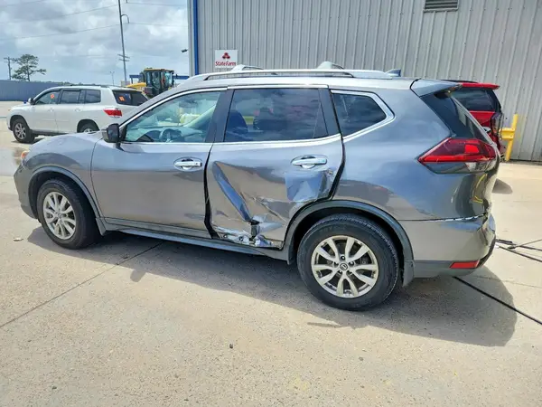 5N1AT2MT2KC773125 2019 NISSAN ROGUE - Image 2