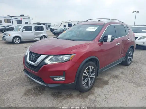5N1AT2MT2KC782584 2019 NISSAN ROGUE - Image 2