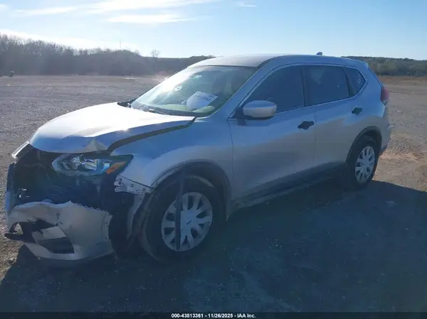 5N1AT2MT2KC790510 2019 NISSAN ROGUE - Image 2