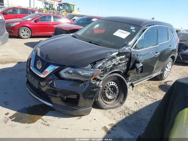 5N1AT2MT2KC797506 2019 NISSAN ROGUE - Image 2