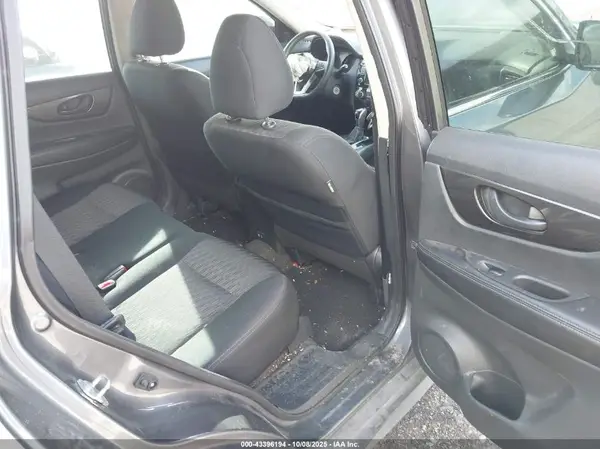 5N1AT2MT2KC798994 2019 NISSAN ROGUE - Image 8