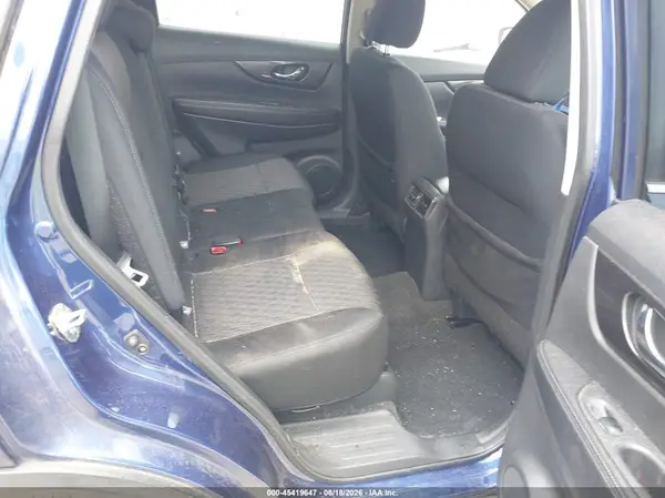5N1AT2MT2KC801215 2019 NISSAN ROGUE - Image 8