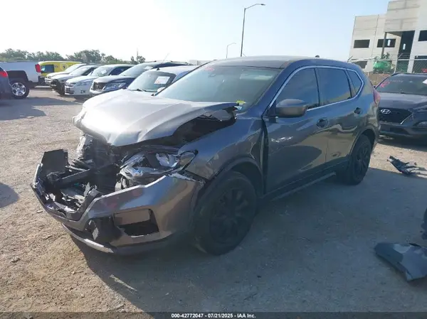 5N1AT2MT2KC805782 2019 NISSAN ROGUE - Image 2
