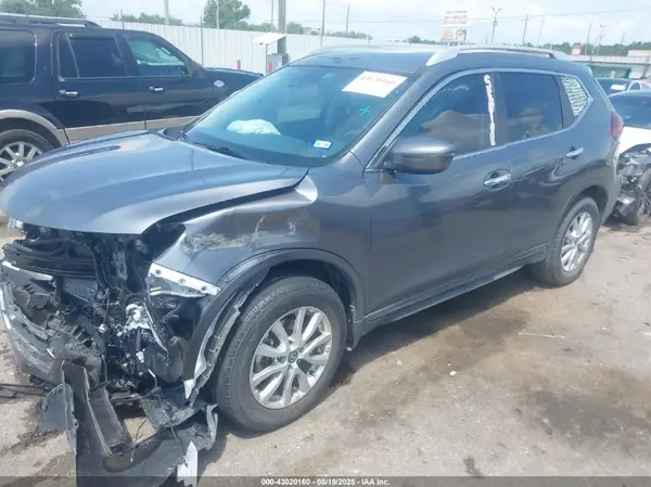 5N1AT2MT2KC824901 2019 NISSAN ROGUE - Image 2