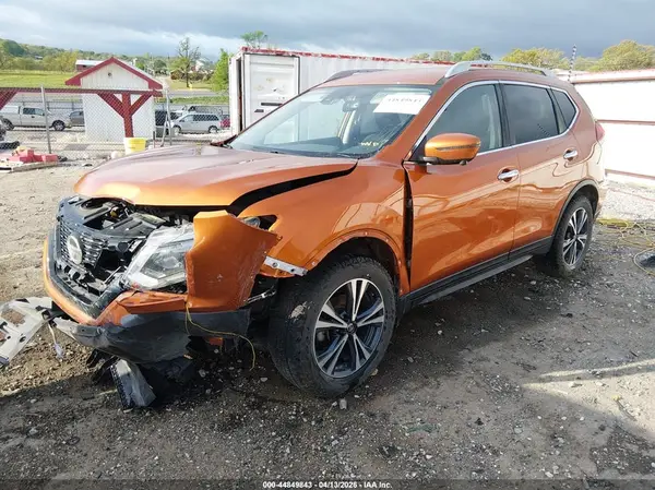 5N1AT2MT2KC835932 2019 NISSAN ROGUE - Image 2