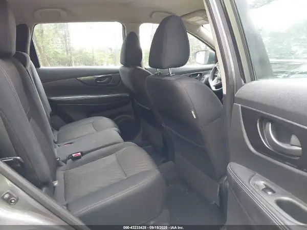 5N1AT2MT2KC839141 2019 NISSAN ROGUE - Image 8
