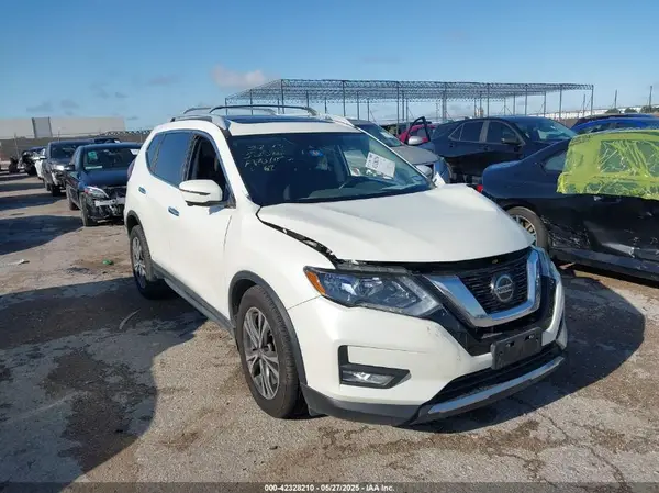 5N1AT2MT2LC742247 2020 NISSAN ROGUE - Image 1