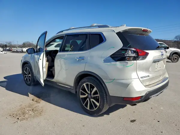 5N1AT2MT2LC758092 2020 NISSAN ROGUE - Image 2