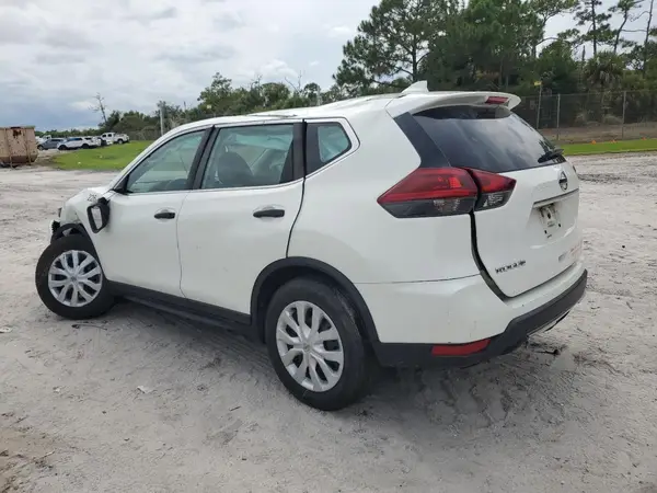 5N1AT2MT2LC773157 2020 NISSAN ROGUE - Image 2